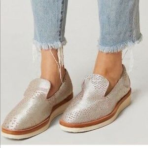 💥💥FREE PEOPLE SNAKE EYES LOAFERS💥💥